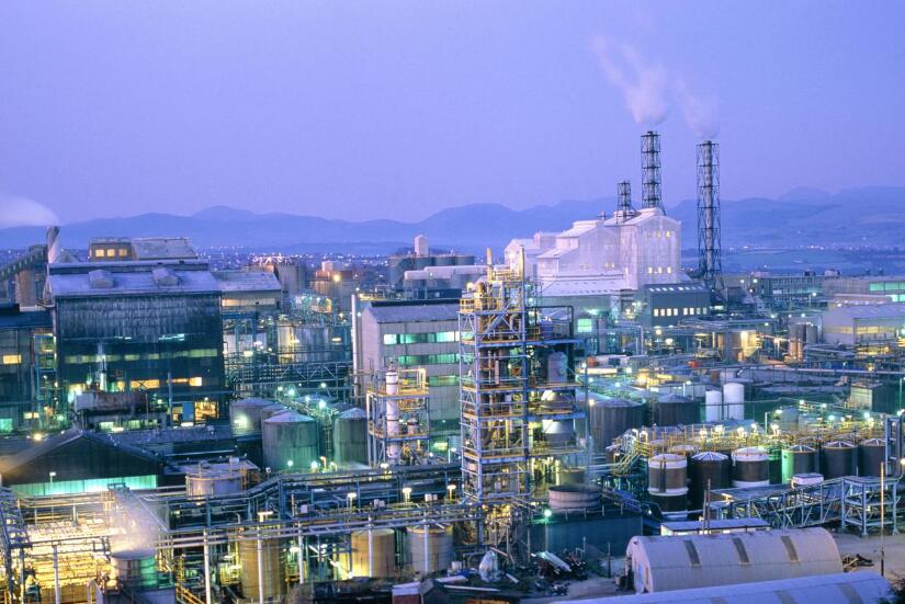 国家发改委等部门：推动现代煤化工产业健康发展